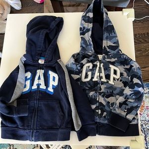 Gap 3t sweatshirt bundle